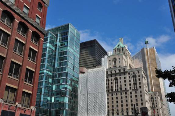 Arquitetura diversificada bos prédios de Toronto, no Canadá